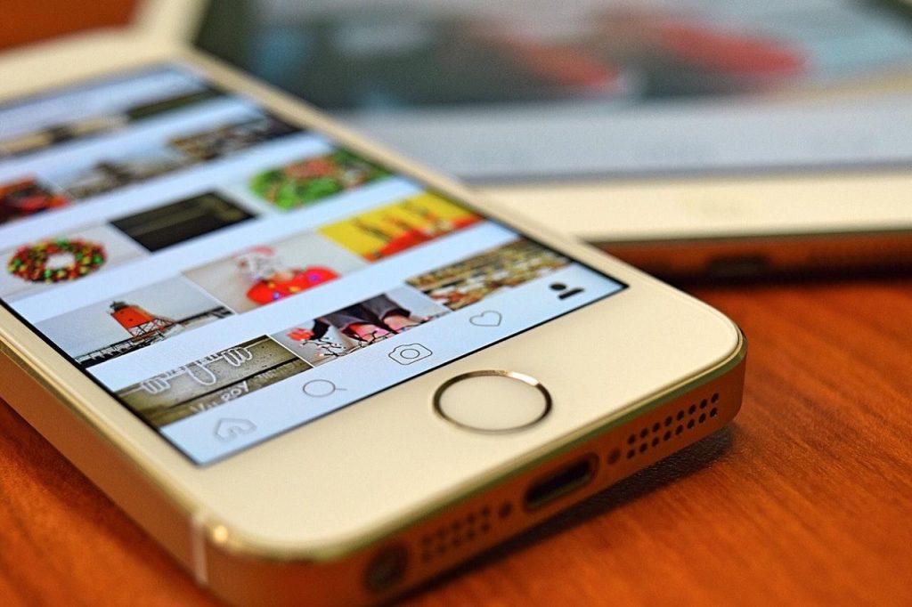 Facebook And Instagram Stories Ads