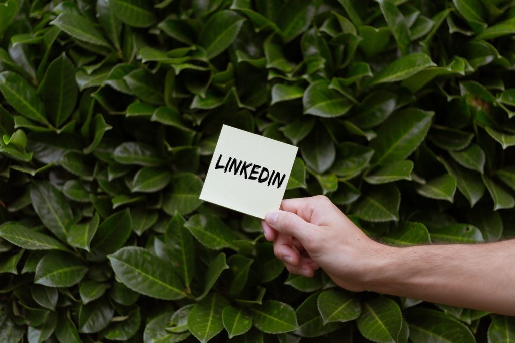 social media updates linkedin